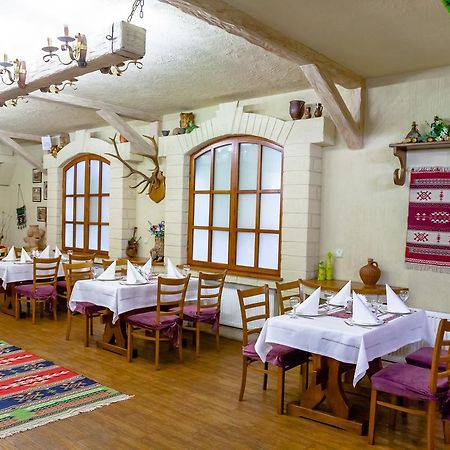 Hotel Bachus Kisinyov Kültér fotó